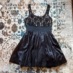 XXI Cocktail Dress 🍸